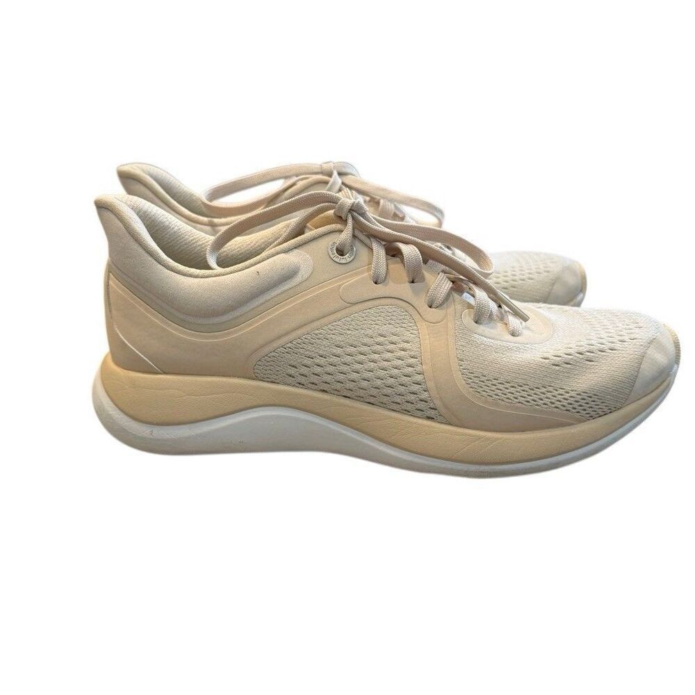 Lululemon Chargefeel Lace-Up Low Top Workout Shoe Cream Beige Women's Size 8